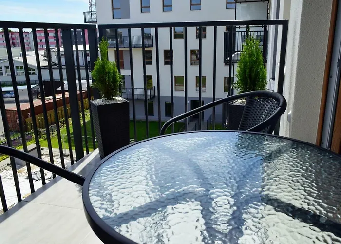 Anders Z Miejscem W Garazu I Rowerami *