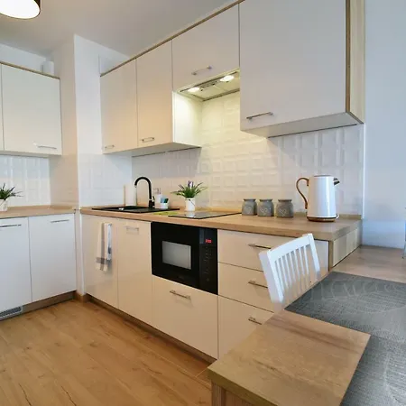 Anders Z Miejscem W Garazu I Rowerami