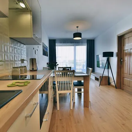 Anders Z Miejscem W Garazu I Rowerami דירה *