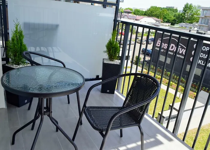 Anders Z Miejscem W Garazu I Rowerami Διαμέρισμα *